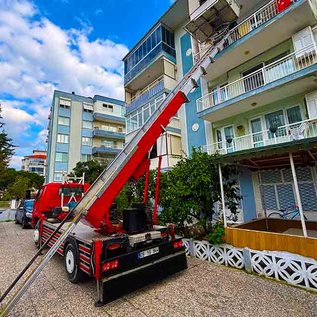 Karabağlar Kiralık Asansör